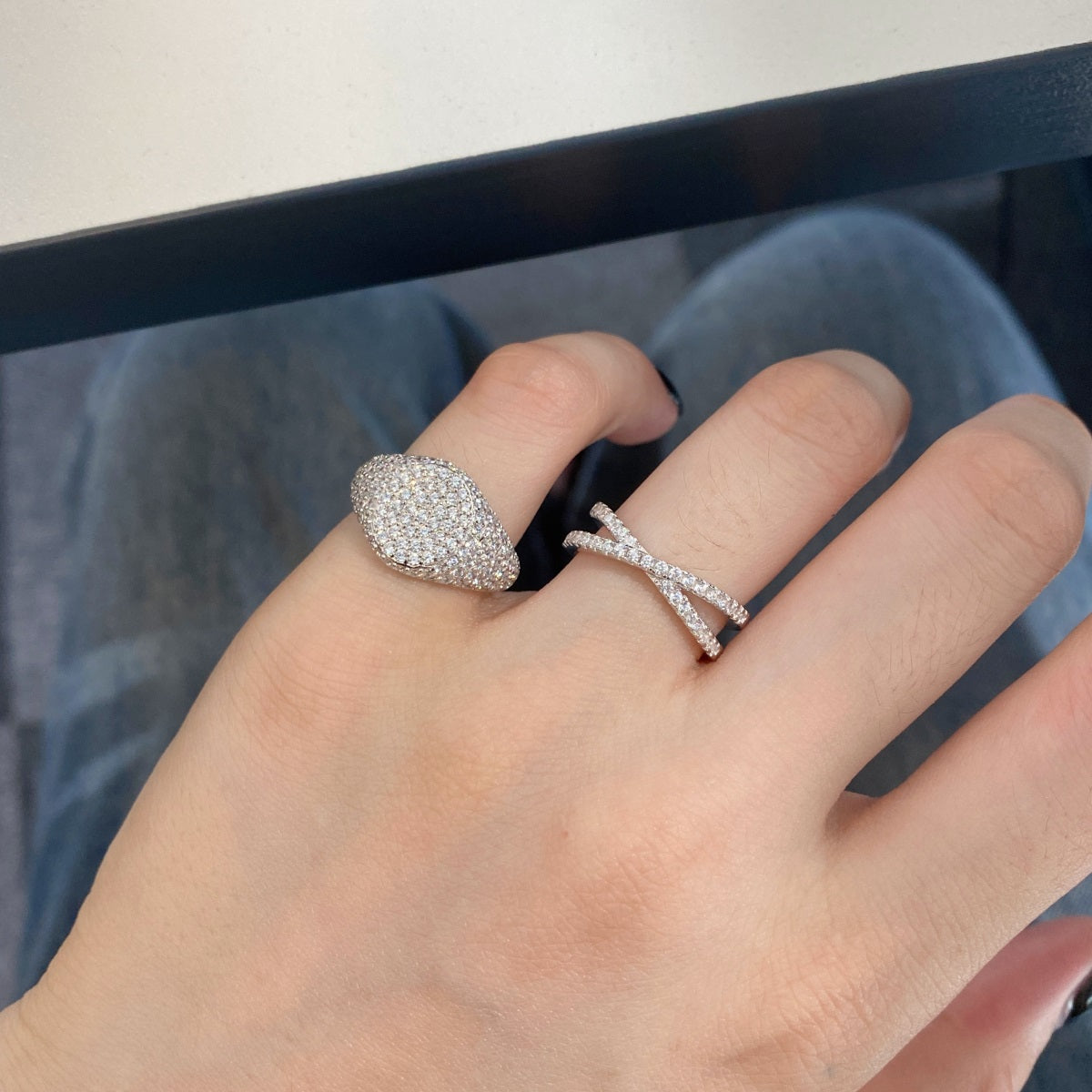 CHASINA CROSS RING