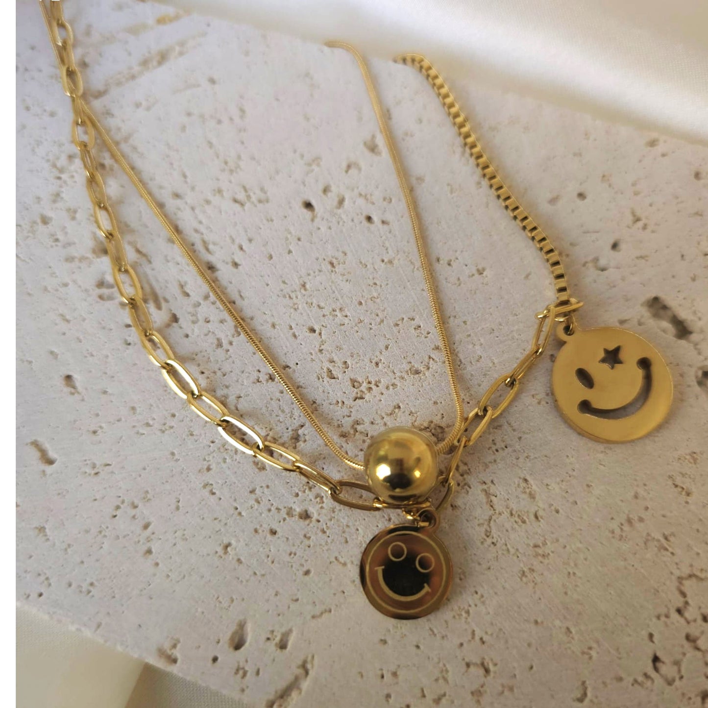 18K Gold Plated Double Layer Necklace Women’s Smile & Circle Pendant 18"