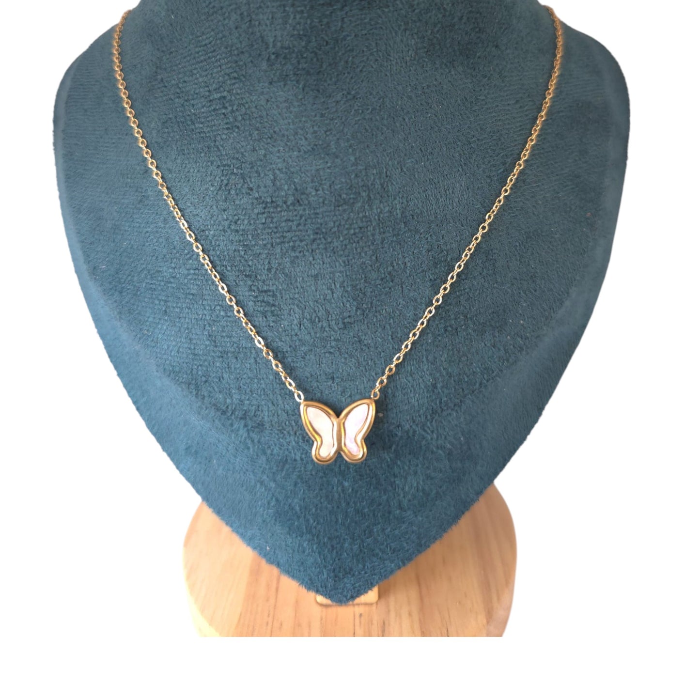 18K Gold Plated Butterfly Necklace Women’s White Shell Pendant 18"– LAPRECIEUZ