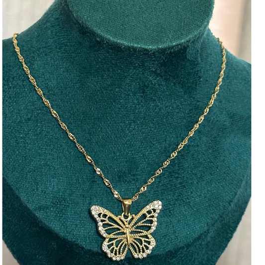 BUTTERFLY PENDANT NECKLACE