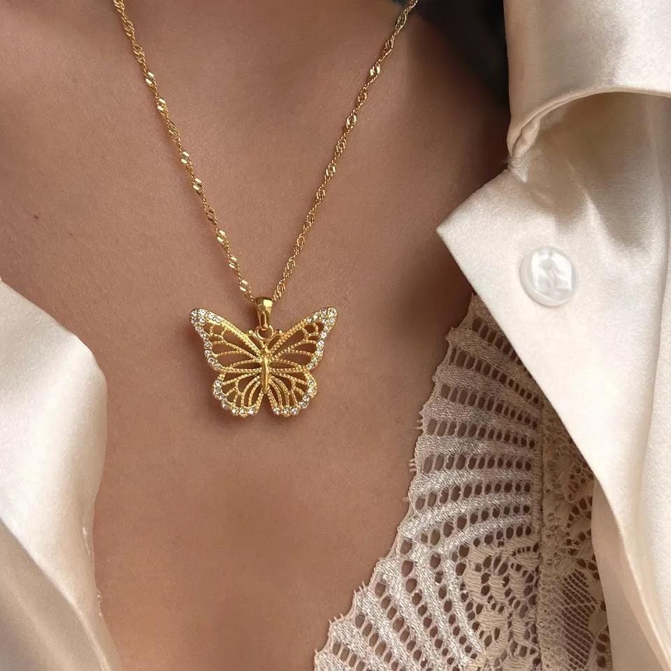 BUTTERFLY PENDANT NECKLACE
