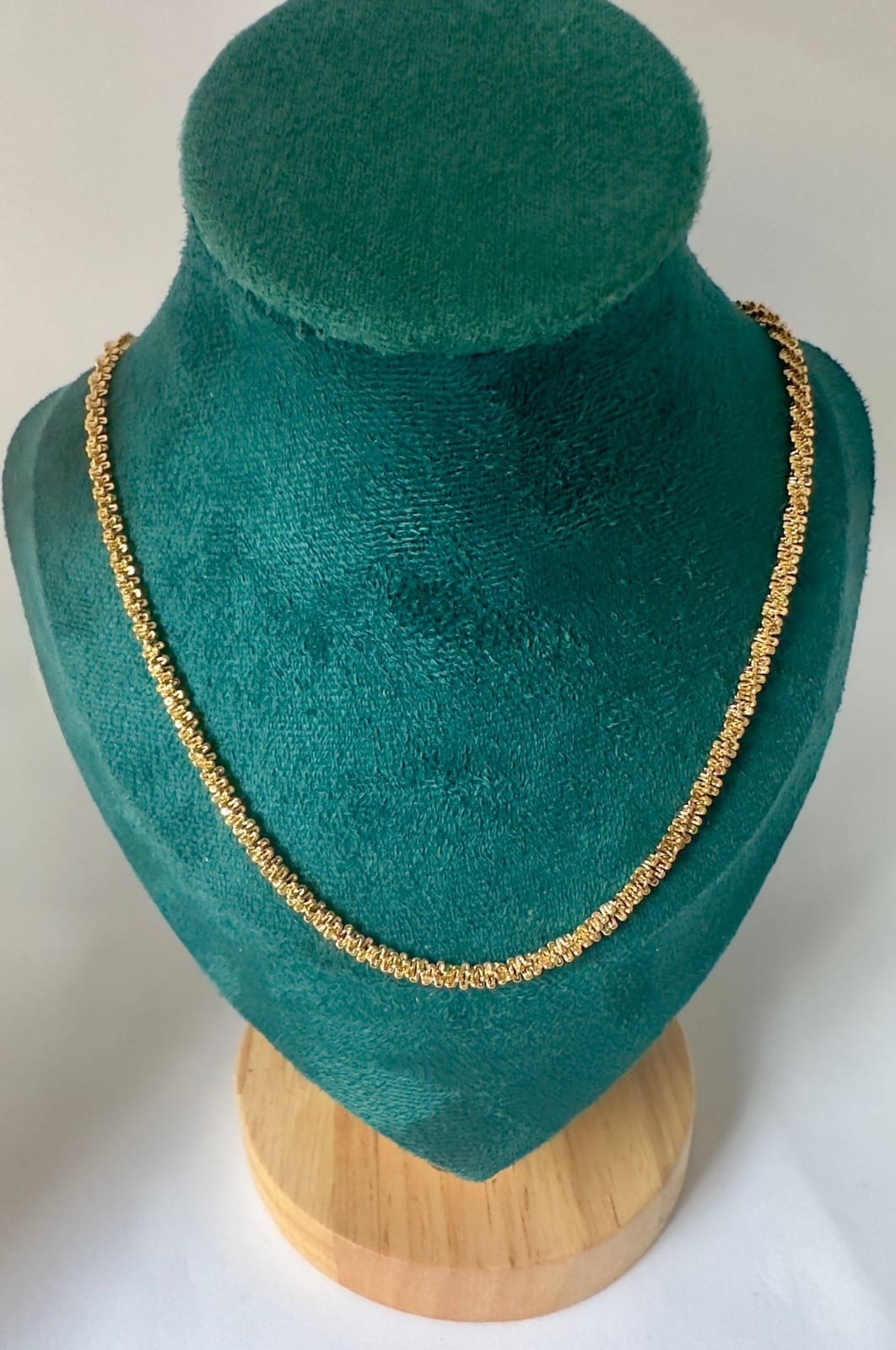 LONDON CHAIN