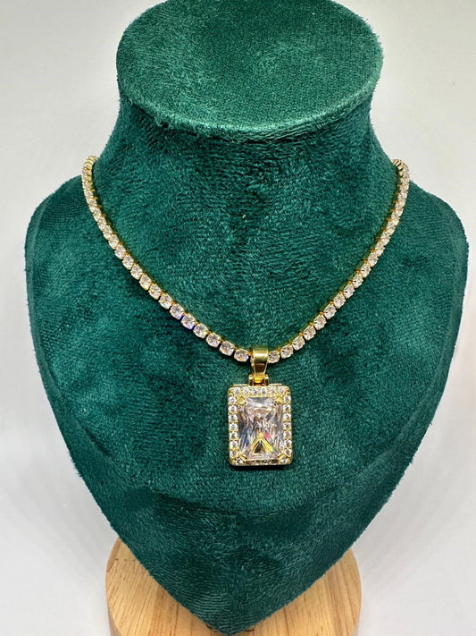 ARHIANA PENDANT CHAIN