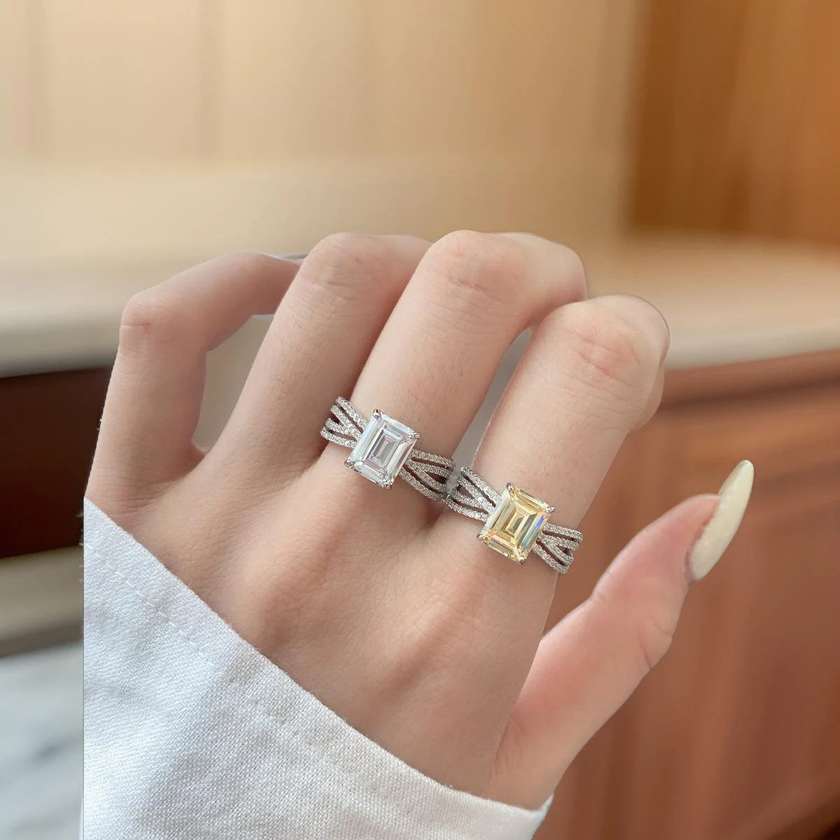 YOLAINA KNOT INFINITY RING