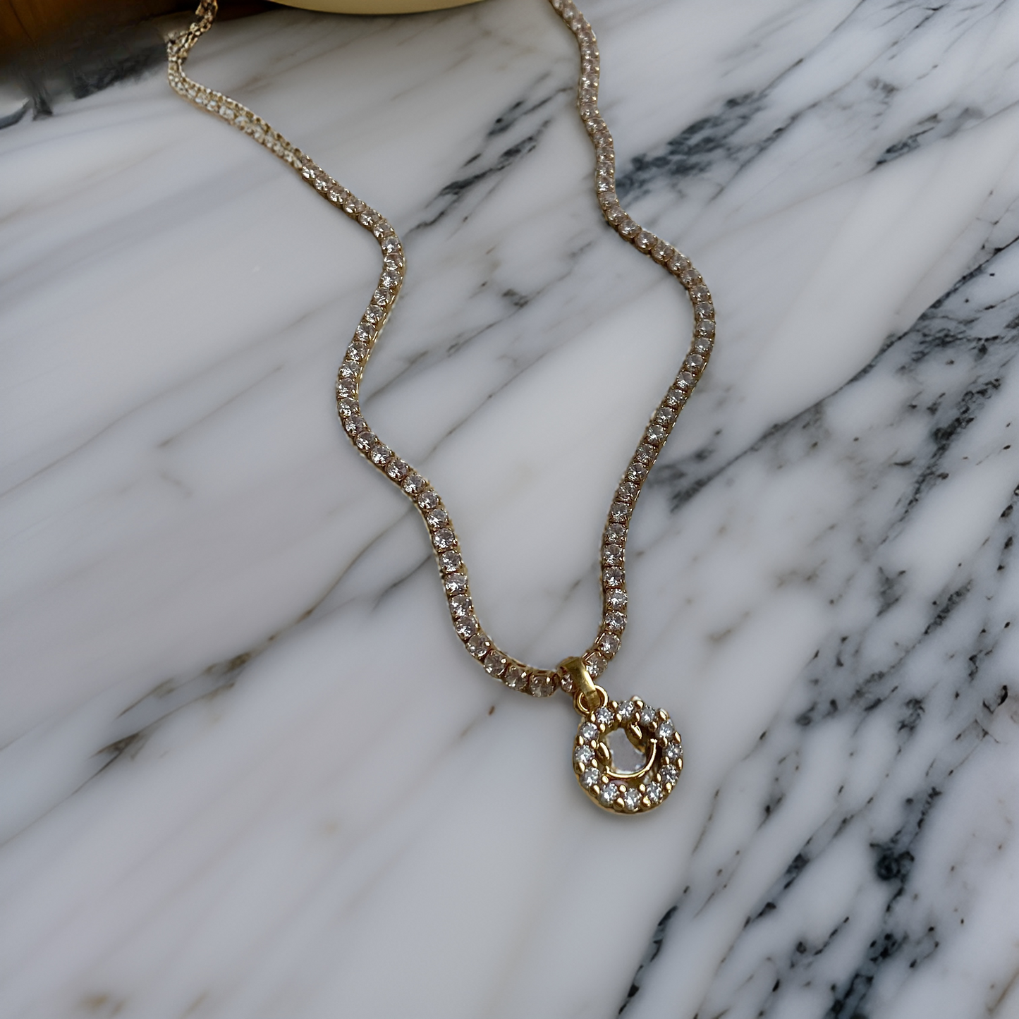 SMILING CHAIN