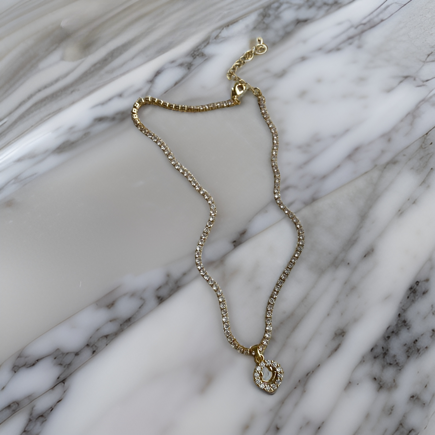 SMILING CHAIN