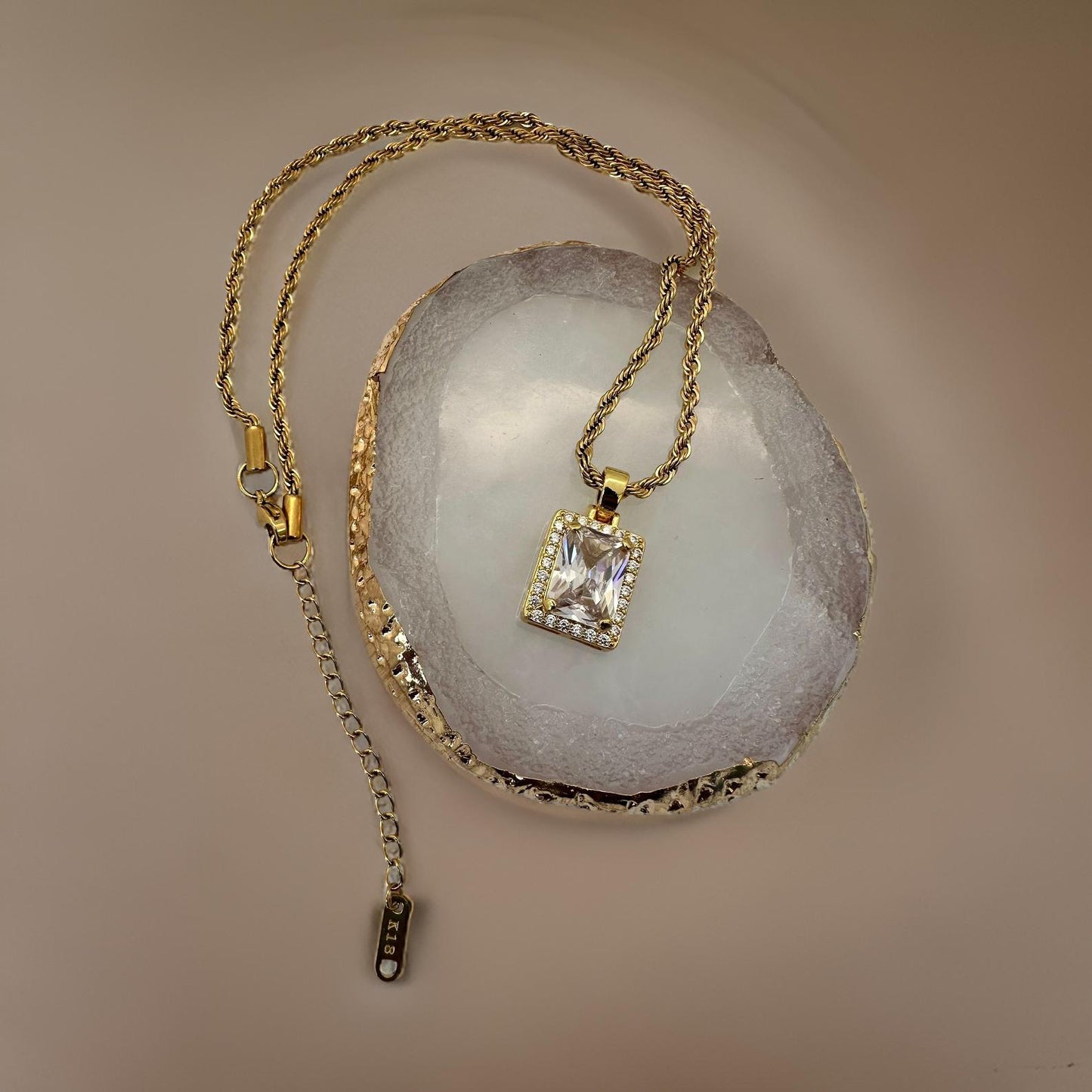PARIS PENDANT CHAIN