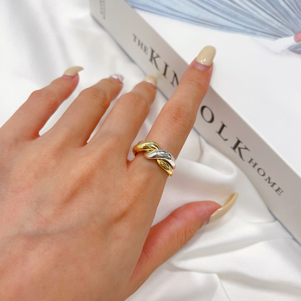 LINDA DOUBLE RING