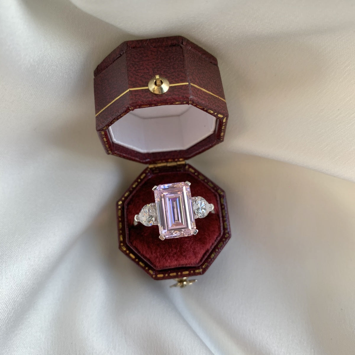 LA BLONDASSE PAGODA RING